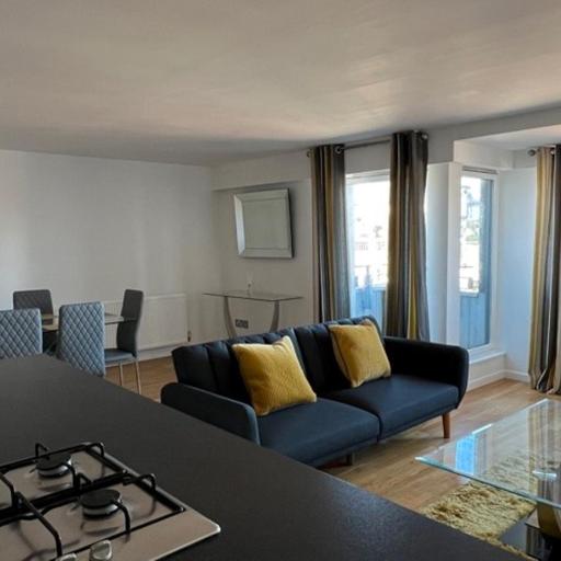 Modern & Spacious 2 bed Merchant City Apart-High St, undefined