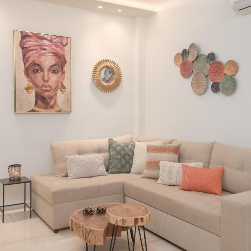 G&J Deluxe Apt II, undefined