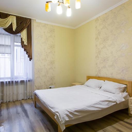 Квартира подобово біля Площі Ринок вулиця Староєврейська 17, undefined