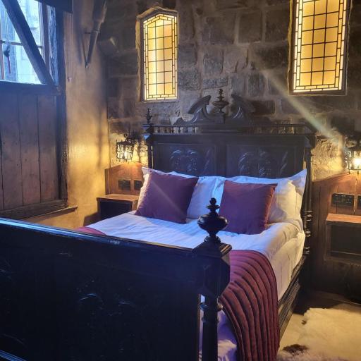 Hocus Pocus Tiny Hotel, undefined