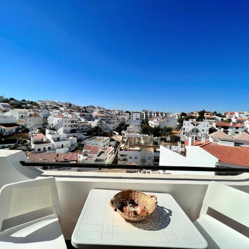 Albufeira Classic 2 by Homing, undefined