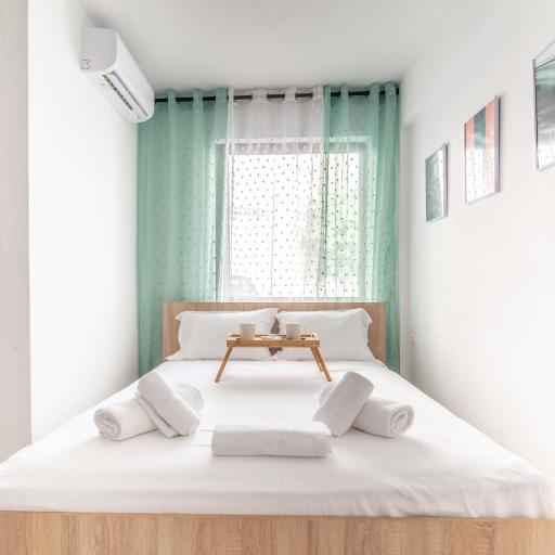 Renovated Studio near Downtown, undefined