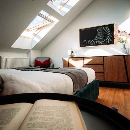 Luxury Oasis, Sauna, AC and Free Parking, undefined