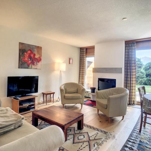 Andréa 052, undefined