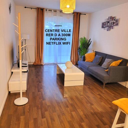 III Appart 2 Pièces, Neuf 200 m de Gare Parking Netflix Evry Courcouronnes, undefined