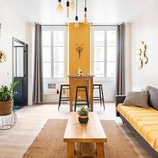 HOTEL DE VILLE BORDEAUX GRAND T2 STANDING, undefined