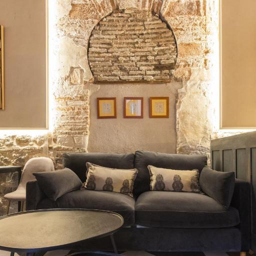 Virgen Blanca - Apartamentos Aloha Toledo, undefined