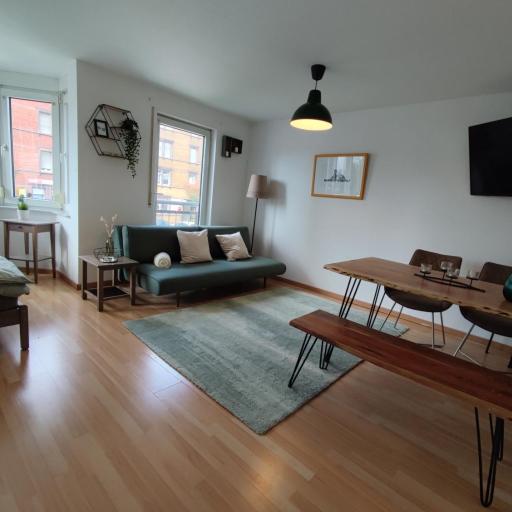 ZEN Apartment - good traffic connection - bright, undefined