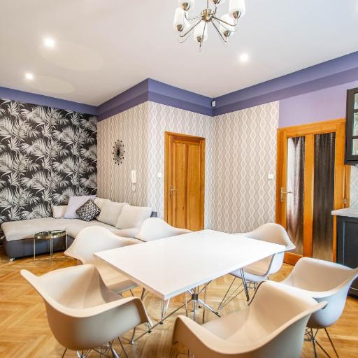 National Museum 3BDR Golden Stork Spot, undefined