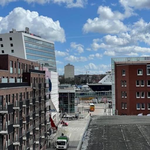 Rooftop mit Fördeblick, zentral & nah am HBF, undefined