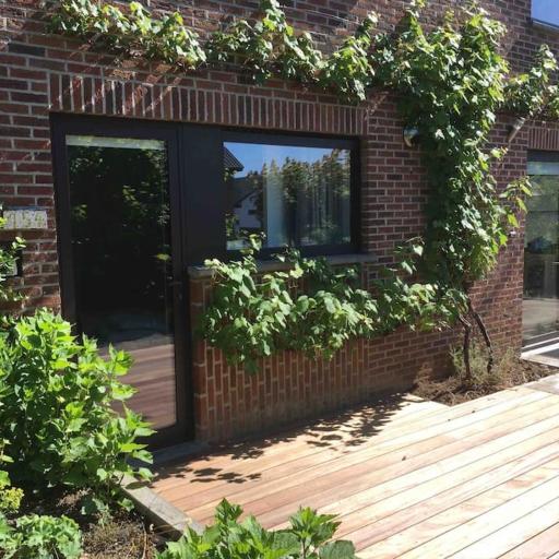 'het T-huisje' volledig ingerichte studio, undefined