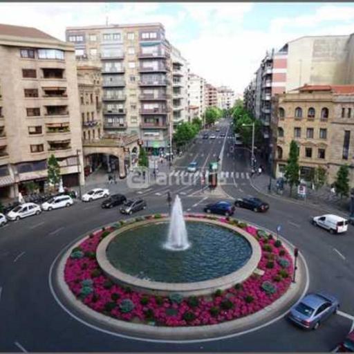 Apartamentos Salamanca Puerta Zamora, Centro, Wifi con salón y 2 dormitorios, Parking, undefined