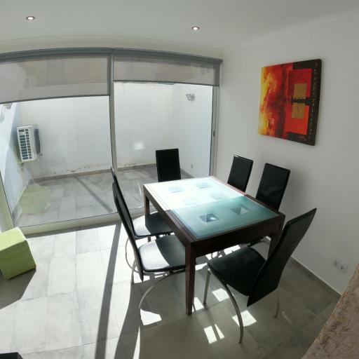 Lisbon, renewed T1 apartment with pateo near Martires da Patria, undefined