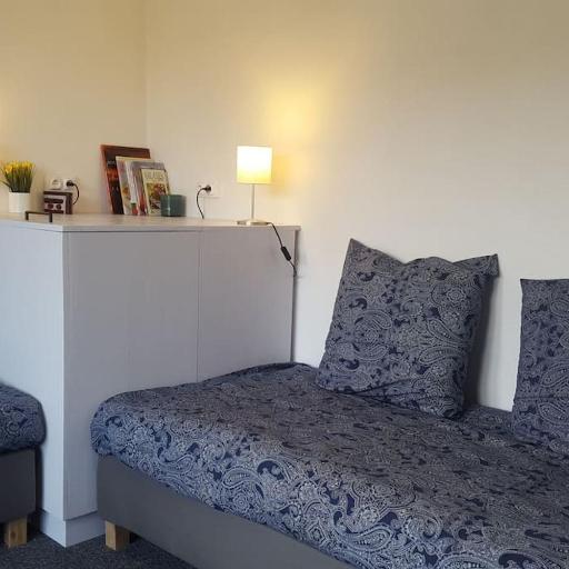 Studio 2 lits jumeaux 1 station Tram aéroport Orly, undefined