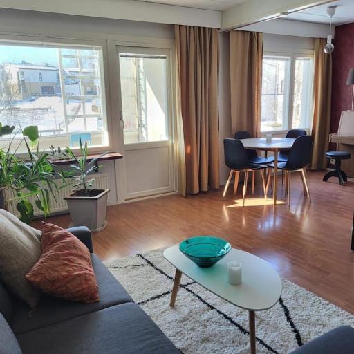 Cosy two rooms apartment in Helsinki with free parking, undefined