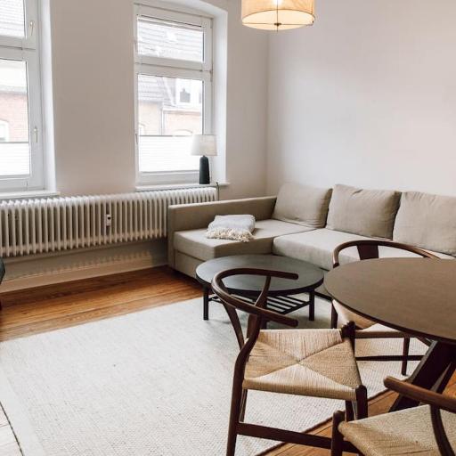 Zentral und frisch eingerichtet: 2 Zi. 24h Checkin, undefined