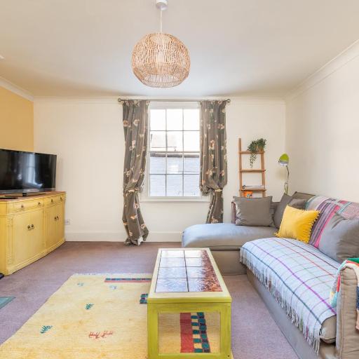 Flat 2 Peter Lane Cosy 1-Bed Flat in the Heart of York City Centre - Pass the Keys, undefined