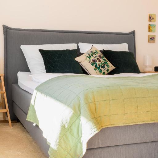 FeelsLikeHome - Traumhafte zentrumsnahe Wohnung mit Balkon&Parkplatz, undefined