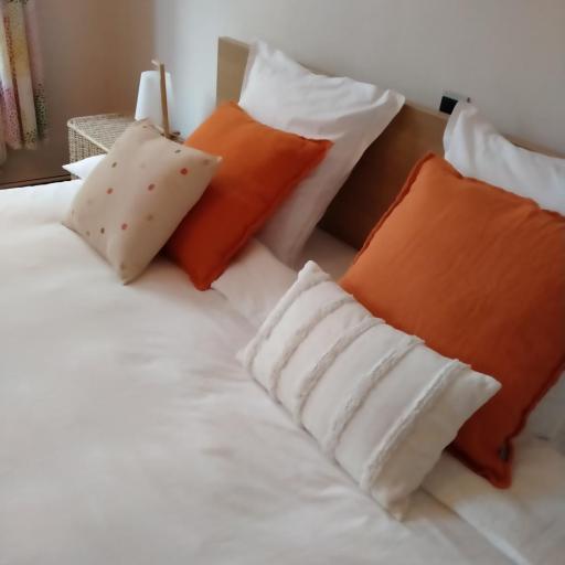 'Nulle Part Ailleurs', undefined