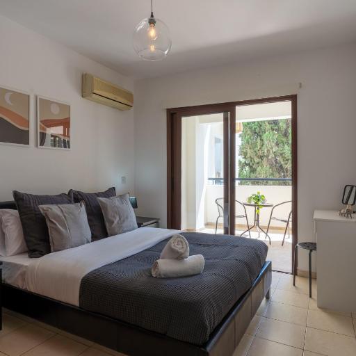 Mia 1-Bedroom Apartment in Larnaca, undefined