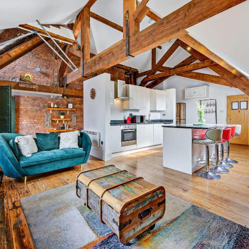 Host & Stay - Bands Warehouse VI, undefined