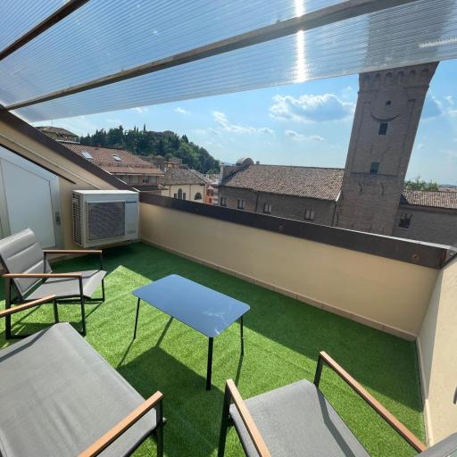 LHE Central View Boutique, undefined