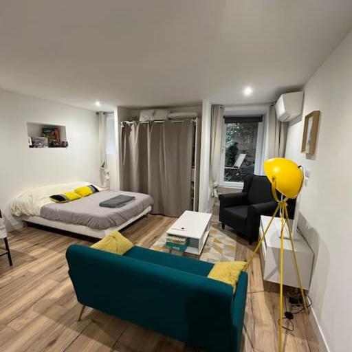 Studio centre village, undefined