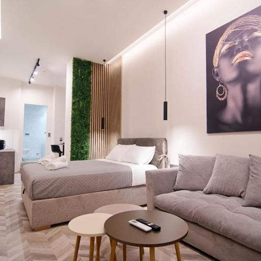 Joy's Modern-chic home, undefined