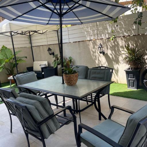 luxury apartment & backyard, undefined