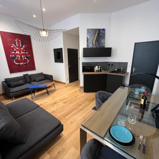 La Suite Triangle d'or Parties communes sous vidéo surveillance Pas de cuisine, undefined