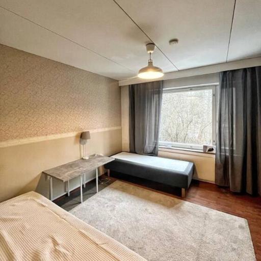 Kotimaailma - Tilava rivitalo asunto 3MH ja sauna lähellä Korson keskustaa, undefined