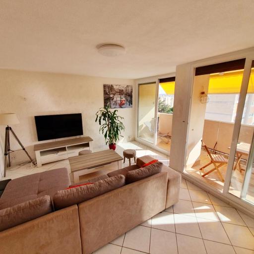 Appartement avec 3 chambres 80m2 plein sud, undefined