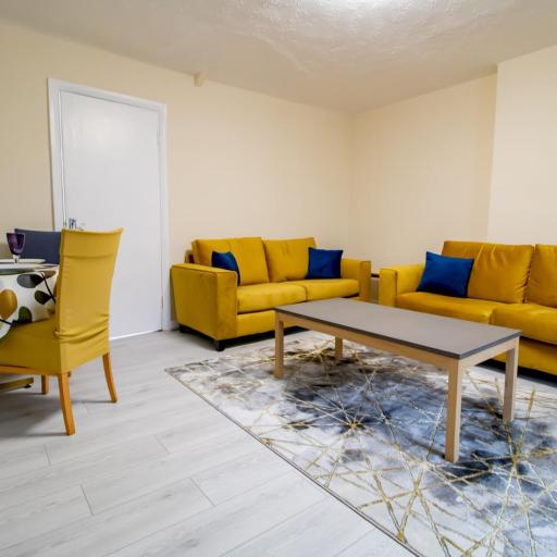 Spacious Well Equipped Flat - Pass the Keys, undefined