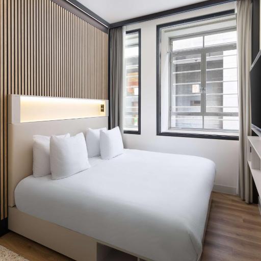 Motto By Hilton Rotterdam Blaak, undefined