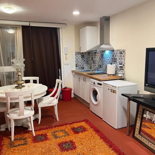 Apartamento abierto con patio, undefined