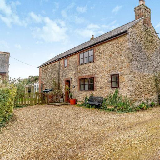 3 bed in Carisbrooke IC037, undefined