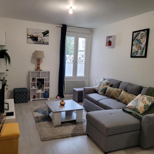 Cocooning House 204 Suite Green- Superb studio Aéroport PARIS Roissy CDG, Parc ASTERIX, Château de CHANTILLY, STADE DE FRANCE, undefined