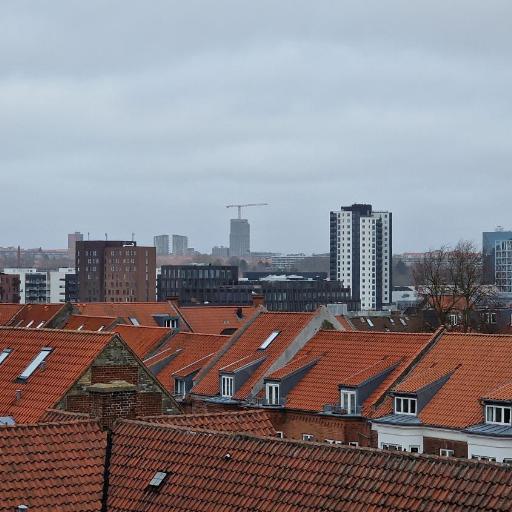 Center apartment - top floor penthouse with views of the city, undefined