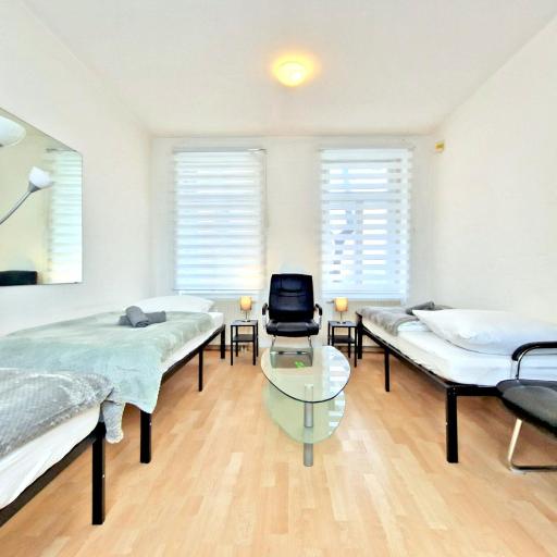 HappySide o Monteure o Zentrumsnah o WLAN o 6 Einzelbetten, undefined