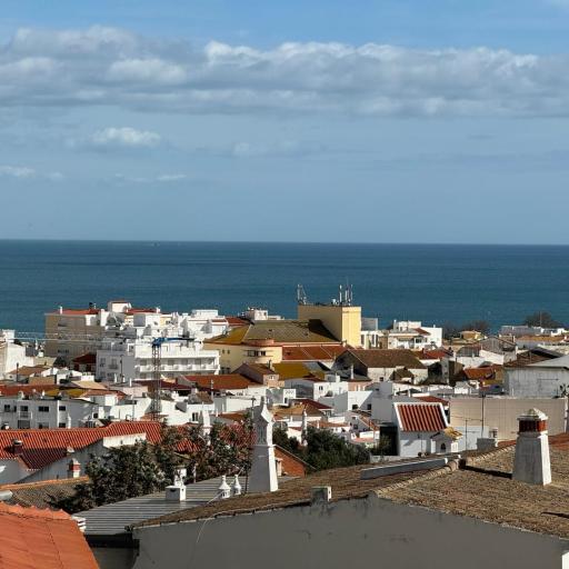 Apartment with a city and ocean view, undefined