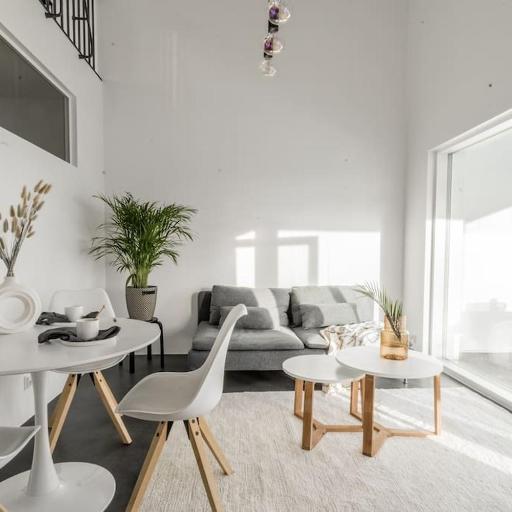 Kotimaailma - Furnished Apartment in Vantaa with key code, undefined