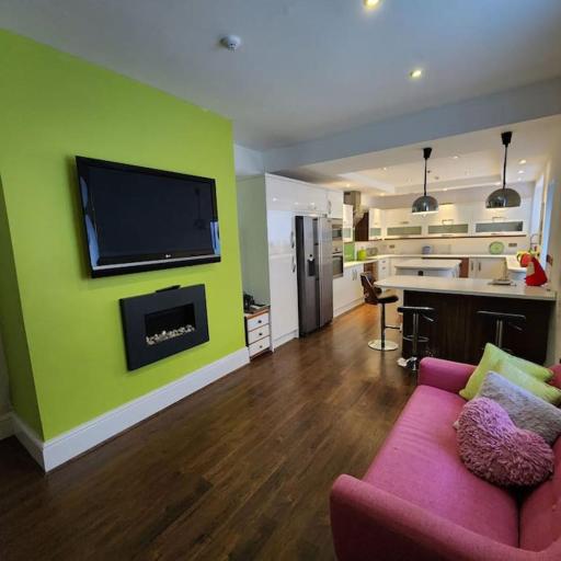 Ashton house/ Townhouse Apartment, undefined