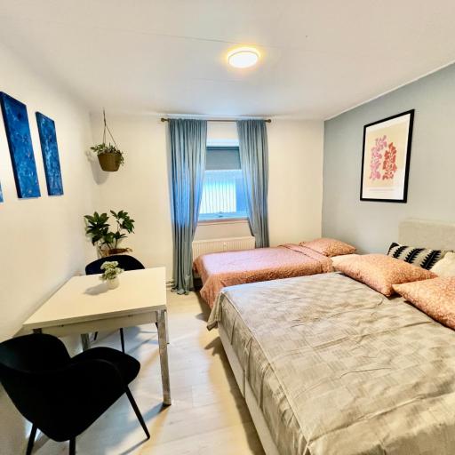 5 minute walk to LEGO house - best location-garden on site-n18, undefined