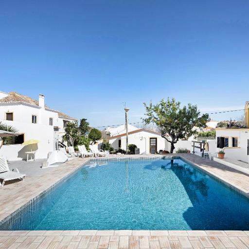 A Cerca - E, undefined