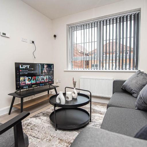 Solid Mirror Modern Riverside Home, Doncaster, undefined