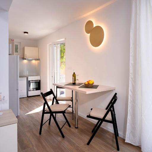 Big sunny terrace apartment Hvar, undefined