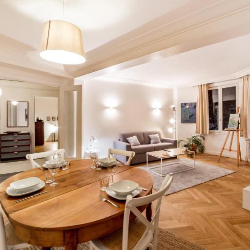 Spacieux et lumineux 70m² de la place AIL, undefined