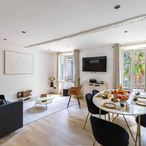 15 RIOUFFE - Splendide appartement 6 couchages à 50m à pieds du Palais, undefined