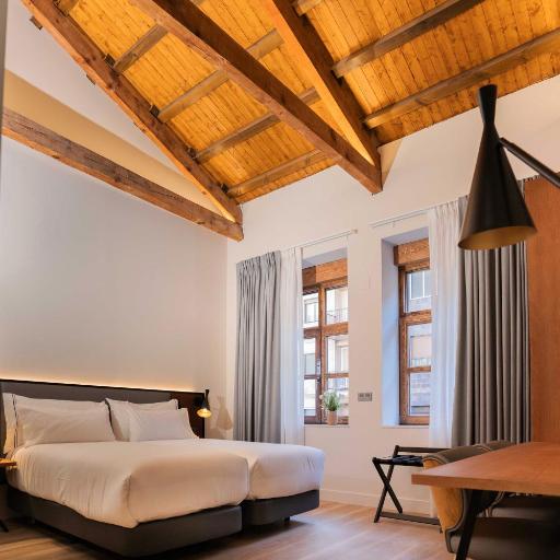 Prisma Suites, undefined