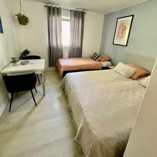 5 minute walk to LEGO HOUSE - Best location-Garden on site-n3, undefined